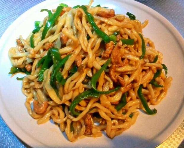青椒肉丝炒面