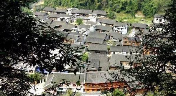 湖南省娄底市新化县天门乡土坪村