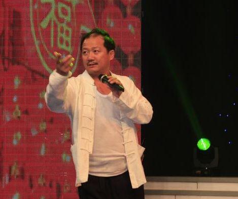谢广坤的扮演者唐鉴军