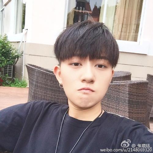 发十张我没见过的张晓钰的图片