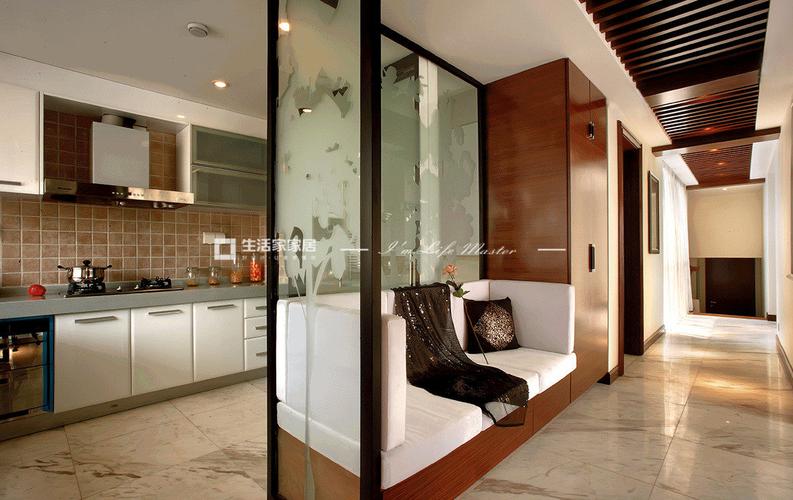时尚又敞亮的厨房玻璃隔断墙装修效果图