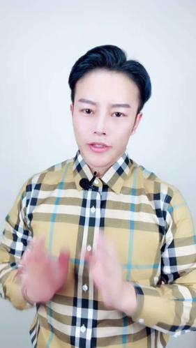 李越越君的微博视频