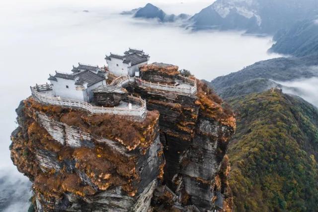 贵州旅游|贵州冬天最适合看云海的3个地方,这个冬天去看"海"