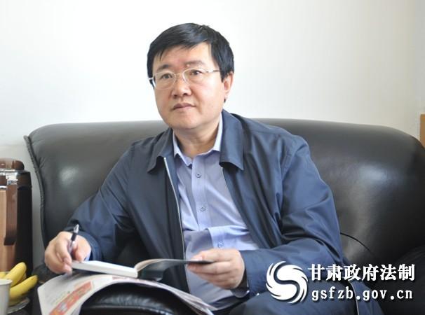 马占元的个人简介
