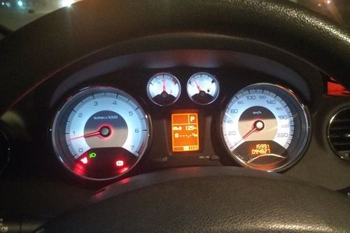 标致-标致408 2010款 2.0l 自动舒适版