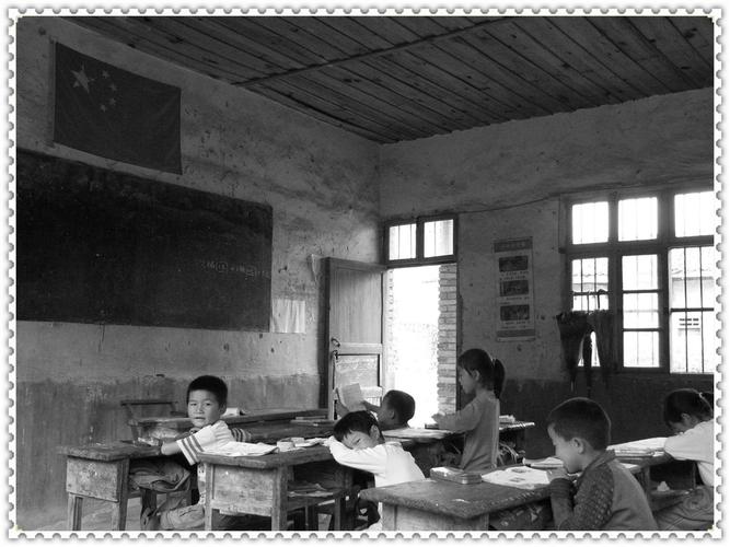 定南.县月子中心小学的教室