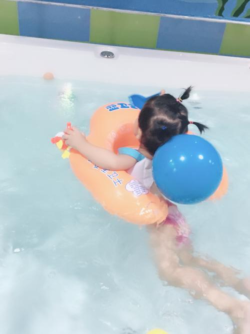 单人婴儿游泳全套首次体验