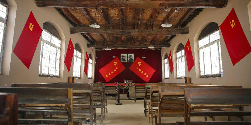 西柏坡:继续赶考