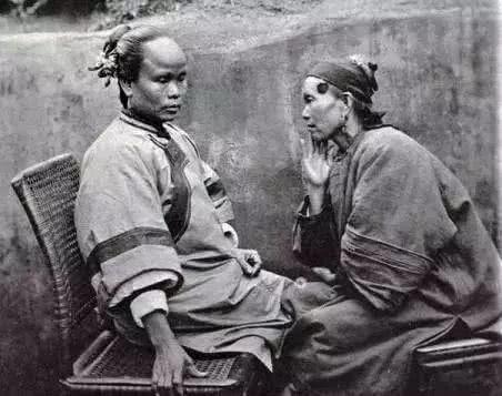 清朝真实老照片最后一位女子的容貌让人心跳加速