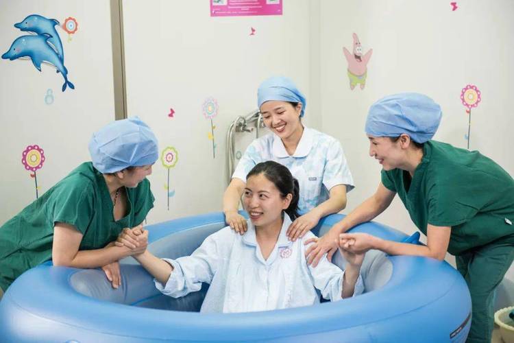 产房的助产士是做什么的?向这群可爱又伟大的人致敬!