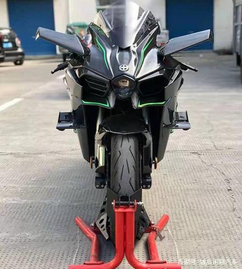 杭州小伙花25万元买辆二手川崎h2,浙a大黄牌,有正规手续