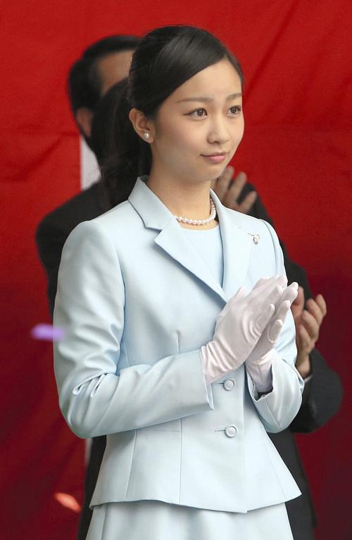 名   :佳子 封爵:内亲王 宫号:秋篠宫 出生:1994年12月29日(24岁)