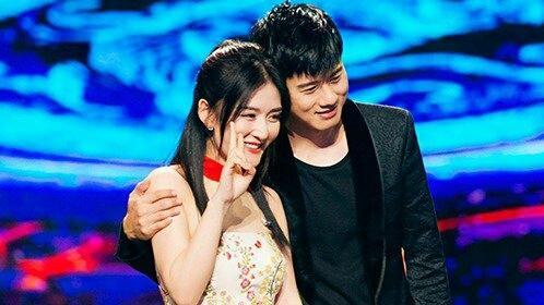 谢娜有多爱张杰?十年前帮他伴舞,十年后为她帮唱
