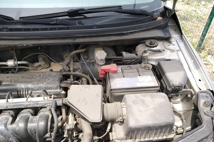起亚 福瑞迪 2011款 1.6l mt gls
