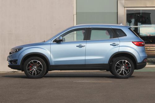 森雅r7外观在具体车型方面,小懂为您精心挑选了官方指导价7.