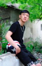 张琛