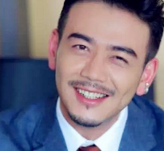 杨烁小女儿近照曝光!小汤圆遗传爸爸妈妈的所有优点,萌爆了!