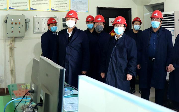 屯兰矿党政领导到重点岗位进行督导慰问