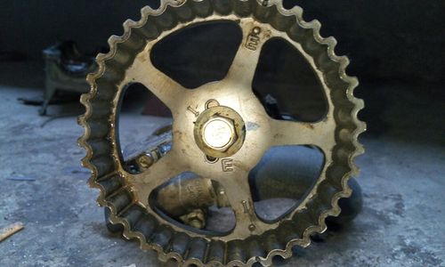 长安欧诺凸轮轴应该是那个点对哪里?缸盖没点?