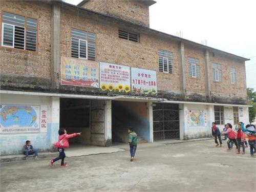 广西玉林博白春石村小学亟缺课外图书