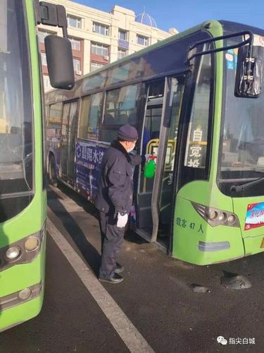 好消息!防控运行两不误,白城市公交线路恢复运行