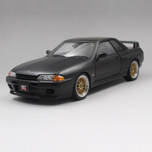 奥拓autoart 1:18 尼桑 天际线 gtr r32 v-spec ii tuned version