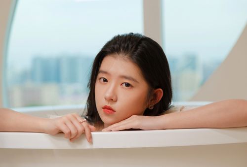 何蓝逗相关图片