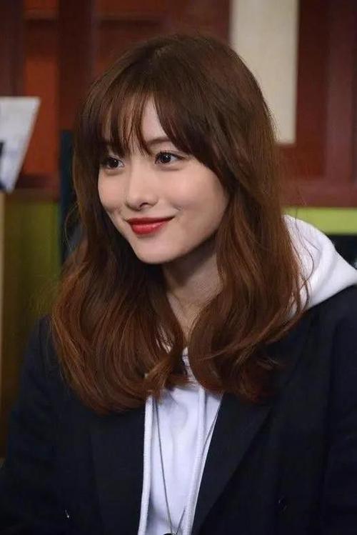 剪对刘海换张脸今年流行这4款刘海发型谁剪谁好看