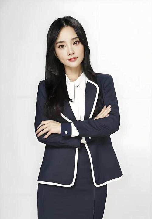 李小璐这一路,真的给所有女人提了个醒:别太"恋爱脑,别把一辈子希望