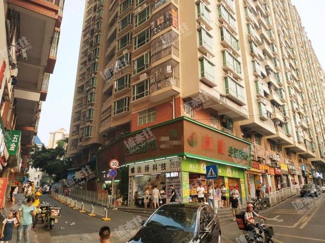 布吉丹竹头金龙花园55㎡烧烤店成功转出(距离南芳学校大门10米)_深圳