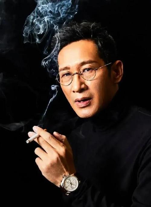 王劲松:大器晚成的老戏骨,演啥像啥|唐国强|演员_网易