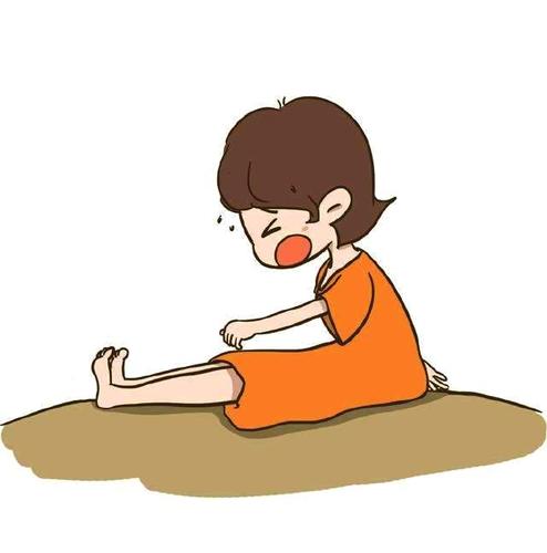 *期躺着躺着脚突然抽筋了,坐在沙发上看电视屁股也会一阵阵地疼,相信