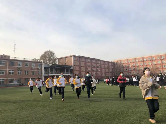北师大大兴附中开展消防疏散演练增强安全防范意识