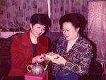 与江苏省文化厅副厅长王惠芬(右)合影