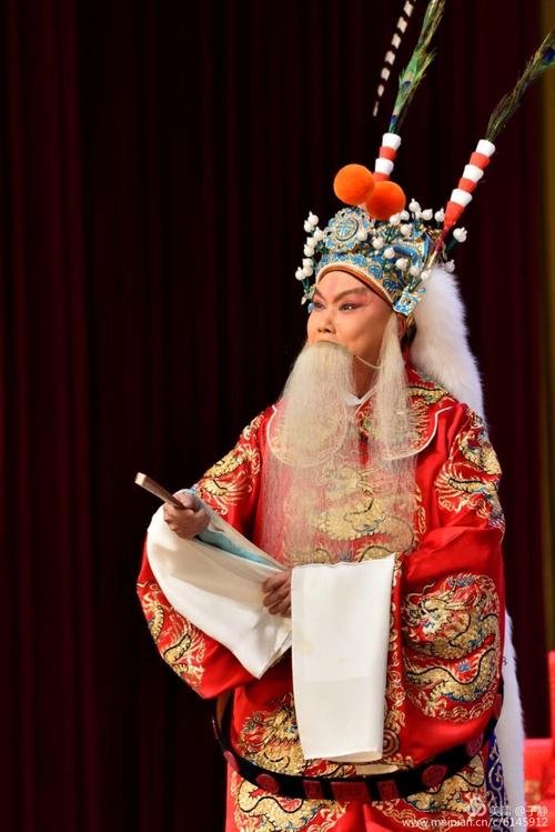 此图为:《珠帘寨》张克饰演李克用6