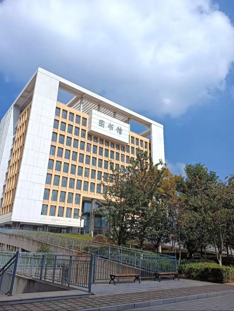 欢迎报考云南技师学院#云南技师学院 主页➕v