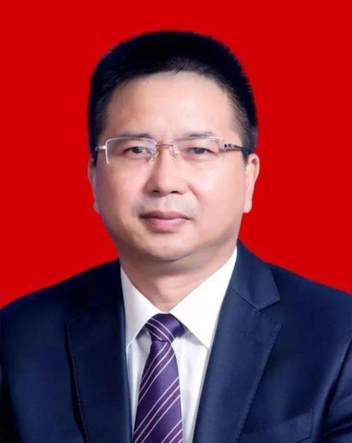 岳阳老乡胡卫兵,任长沙市纪委书记!曾当过8年记者