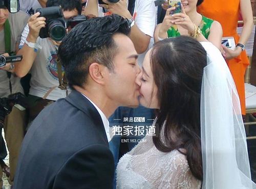 1月19日傍晚,刘恺威在其微博上证实了新婚妻子杨幂怀孕,并称已身怀