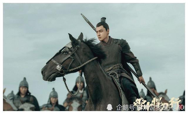 雪中悍刀行:各角色骑马剧照,看到"二姐"徐渭熊,很难不