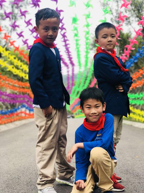 【内江天立欢欢4班】风车里的童年