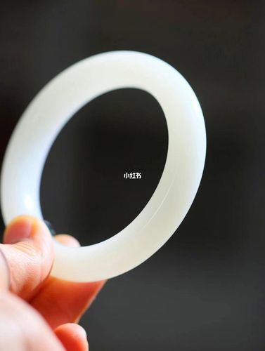 新疆和田玉羊脂白玉手镯_和田玉_手镯_时尚_配饰