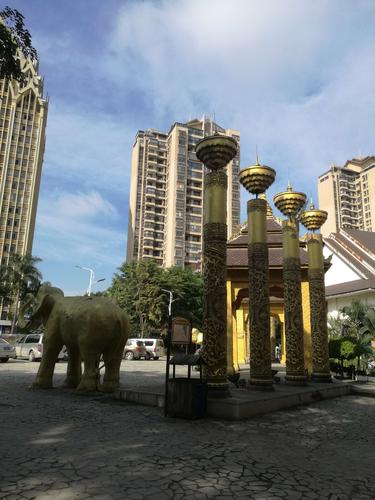 游历版纳:泰国街与龙舟广场