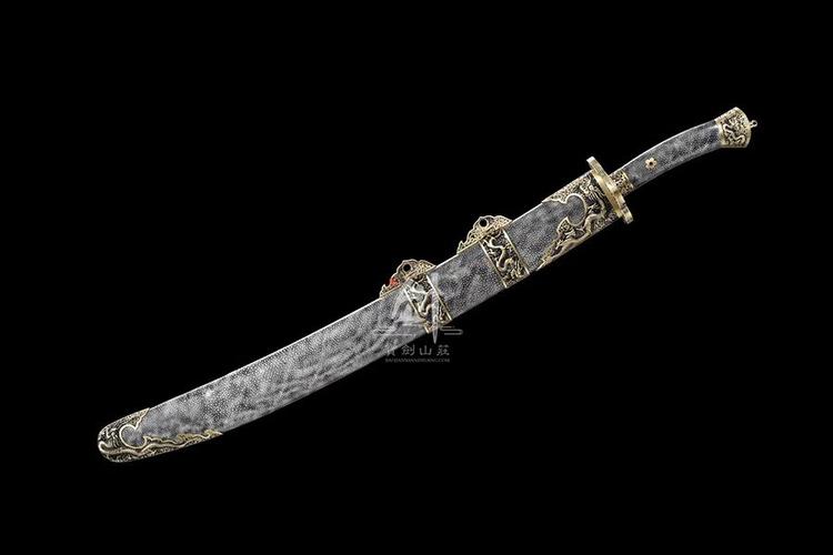 极品包鱼皮牛尾刀