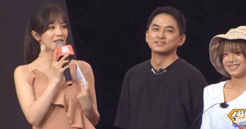 景甜首度回应分手:斗鱼直播节lpl美女主持人西西现身主舞台