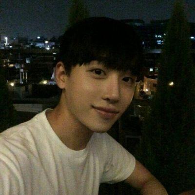 一沐:慢慢变好,你也是,我也是,男生头像图片-回车桌面