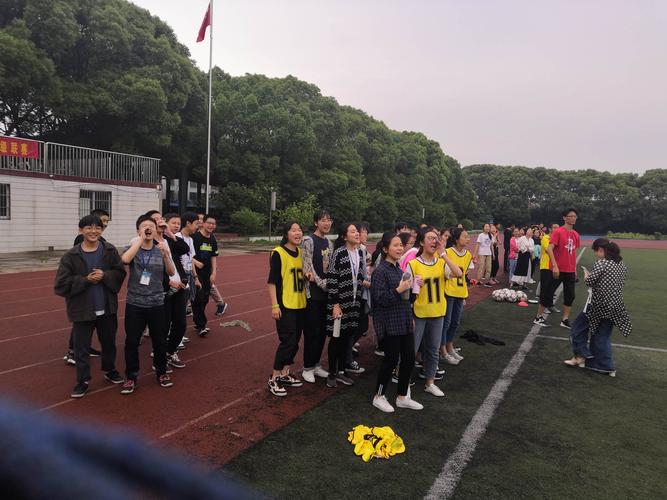 2019年无锡市东湖塘中学校园足球