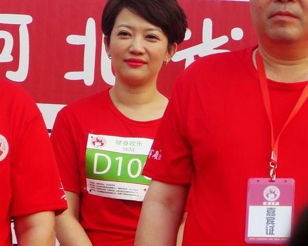 央视美女主持人王端端:端端正正人如月,可她的婚姻状况却成谜