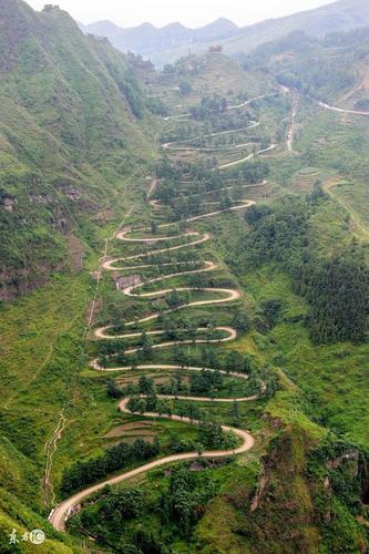 小诗:山路弯弯