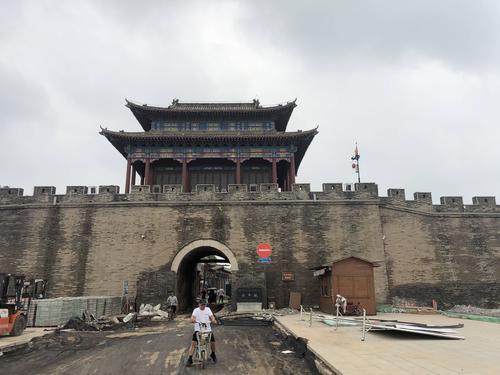 "智慧媒体采风行·河北省旅发大会"专题采访活动走进广府古城