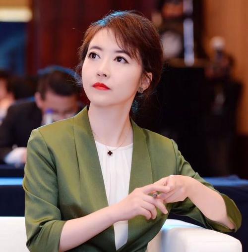 走近央视主播张晓楠明确目标不断积累坚持逐梦
